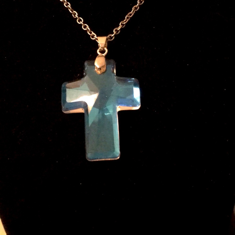 🟨Brand New Iridescent Crystal Glass Faceted Cross With 20” Silver Tone Chain